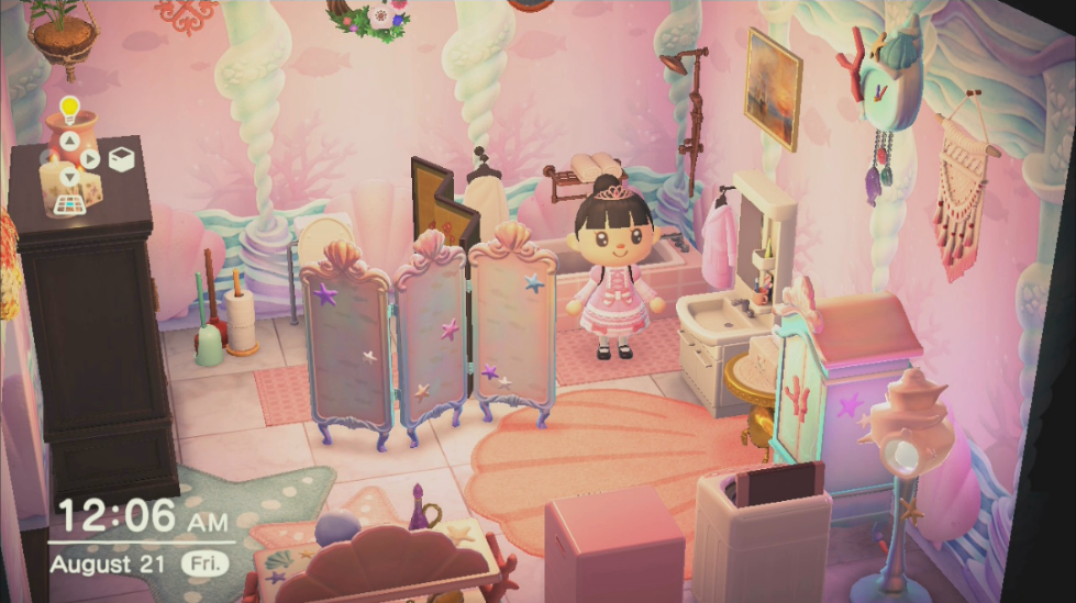 Finally collected every single pochette style bag in the game + got my  favorite bag in the whole game!(Bug Cage) : r/AnimalCrossing